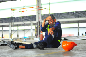 worker injured on a construction site and should call workers compensation lawyers